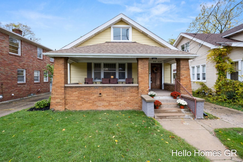 2019 Plainfield Avenue, Grand Rapids