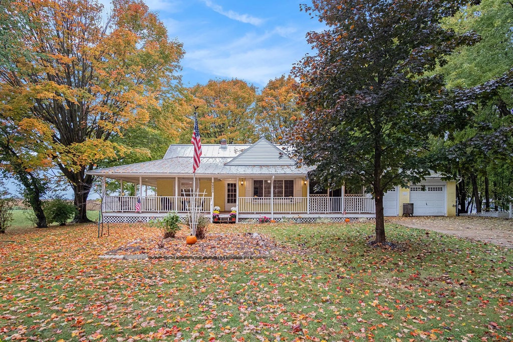 13355 Kenowa Avenue, Grand Rapids