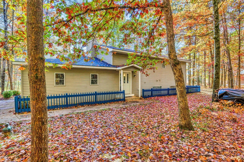 6161 Fox Run Circle 622, Canadian Lakes