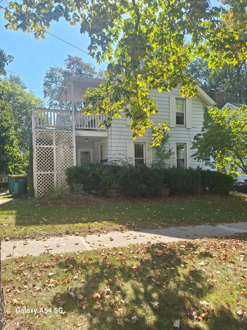 207 W Henry Street, Saline