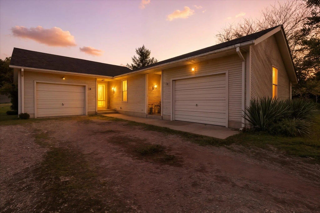 41 Chary Lane, Sparta