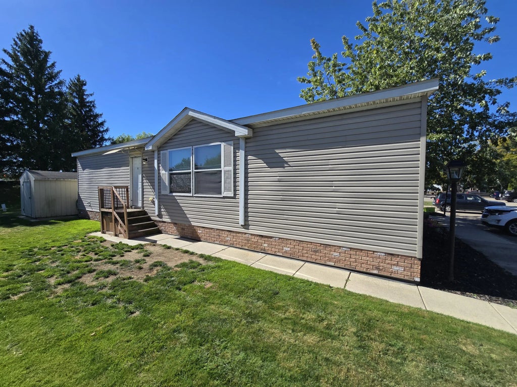 17182 Canmore Street, Macomb Property Listing: MLS® #25055595