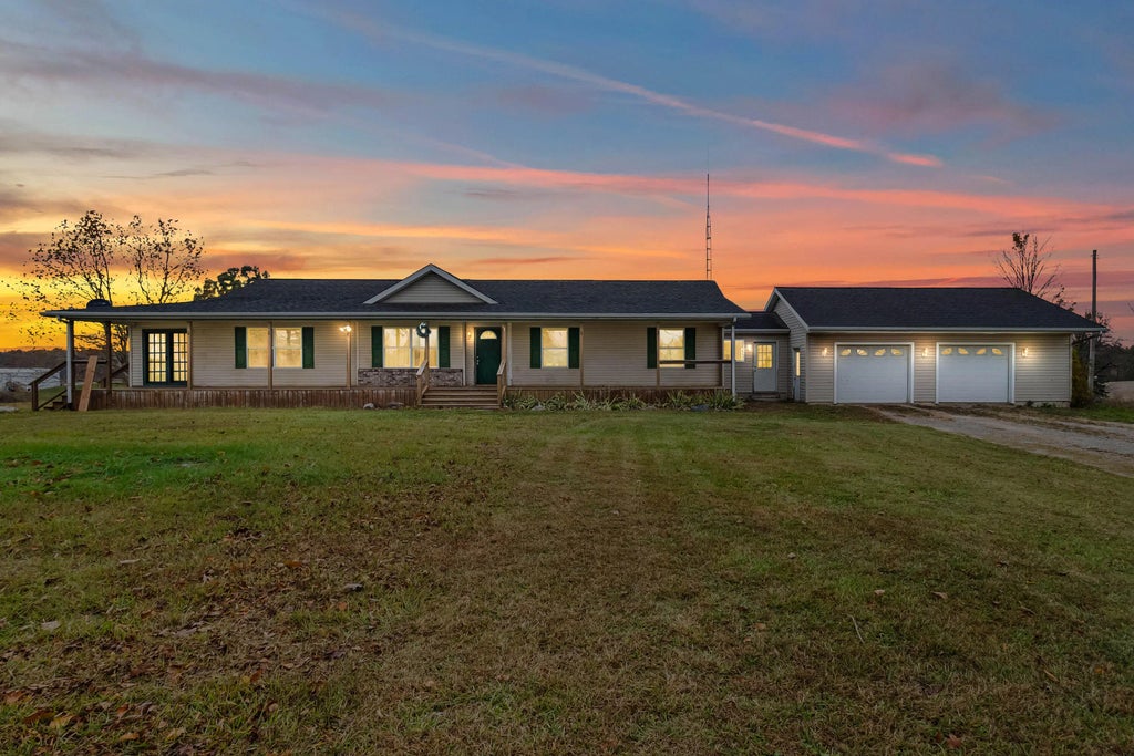 7534 Robins Road, Hillsdale