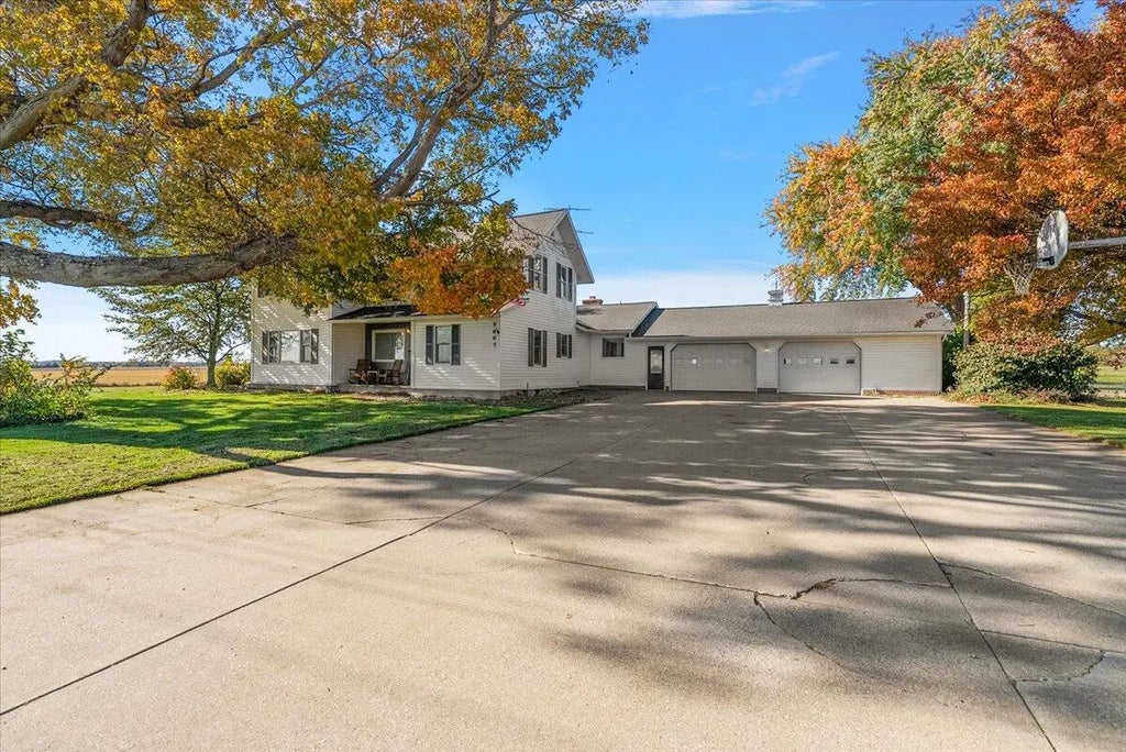 9665 Chase Road, Montague