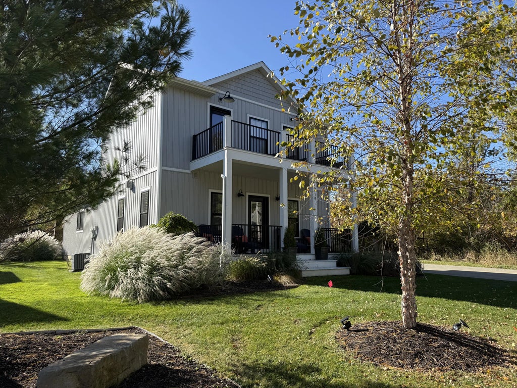 6910 3rd Street, Douglas