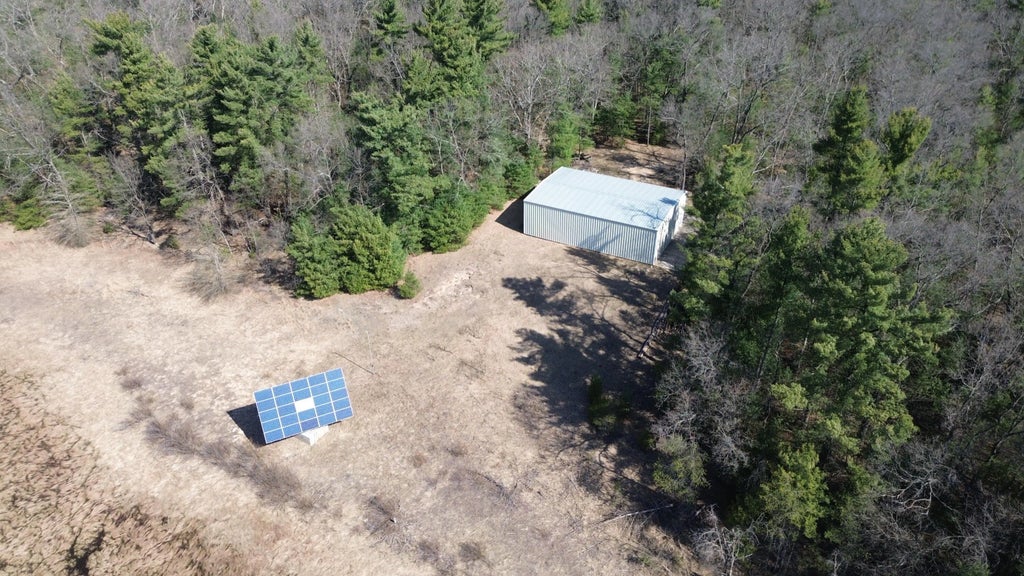 253 W Crystal Lake Road, Whitehall