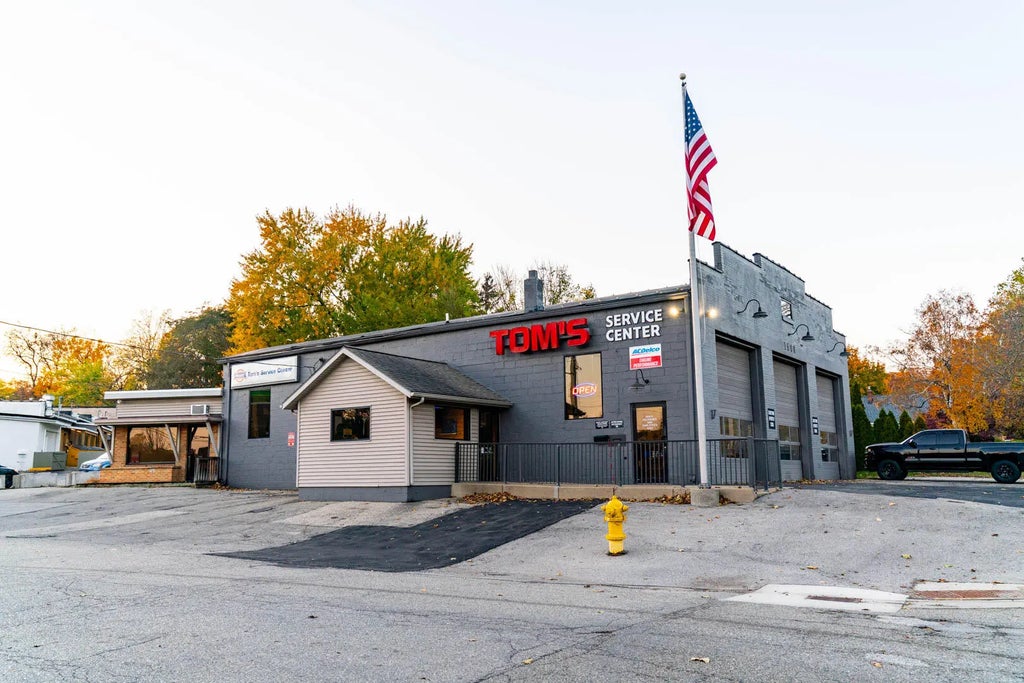 1608 Walker Avenue, Grand Rapids