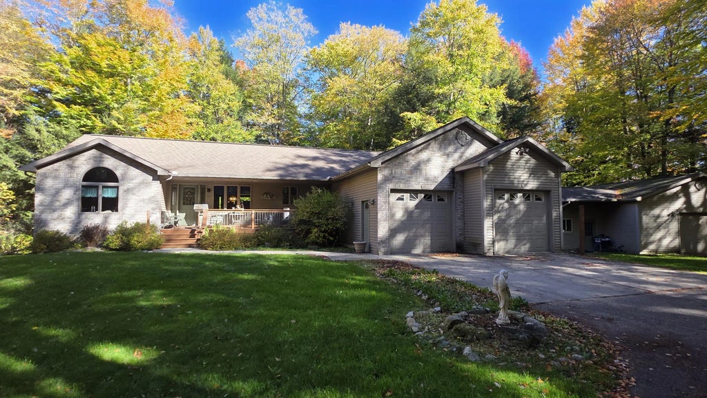 8632 W Blanchard Road, Blanchard