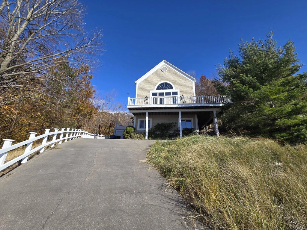 17778 North Shore Estates Road, Spring Lake