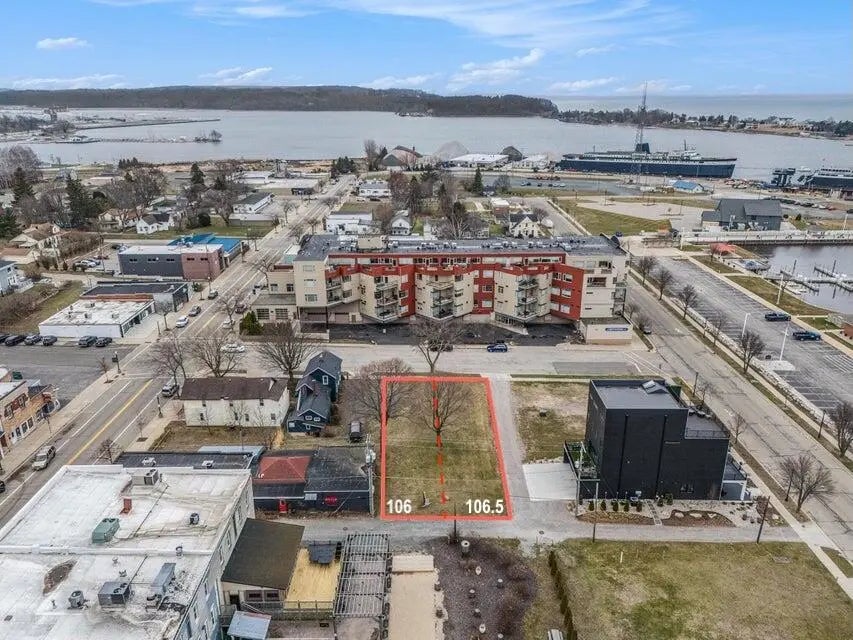 W Danaher St, Ludington