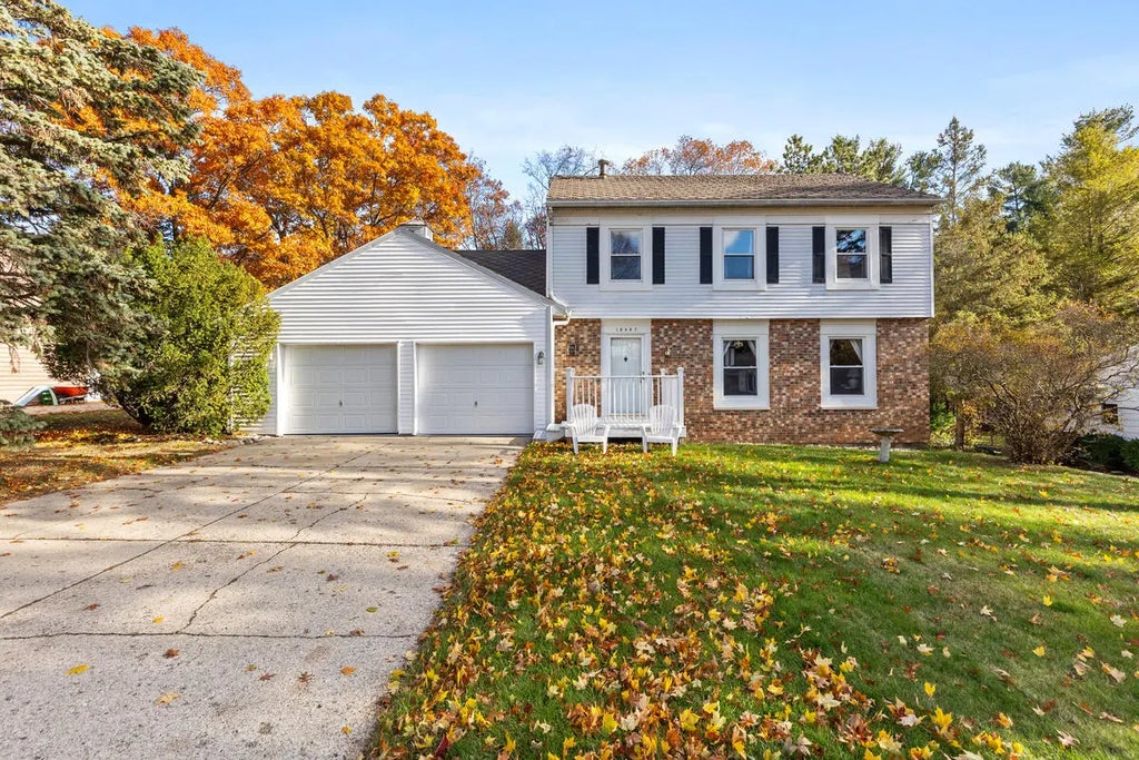 15467 Wisteria Lane, Spring Lake