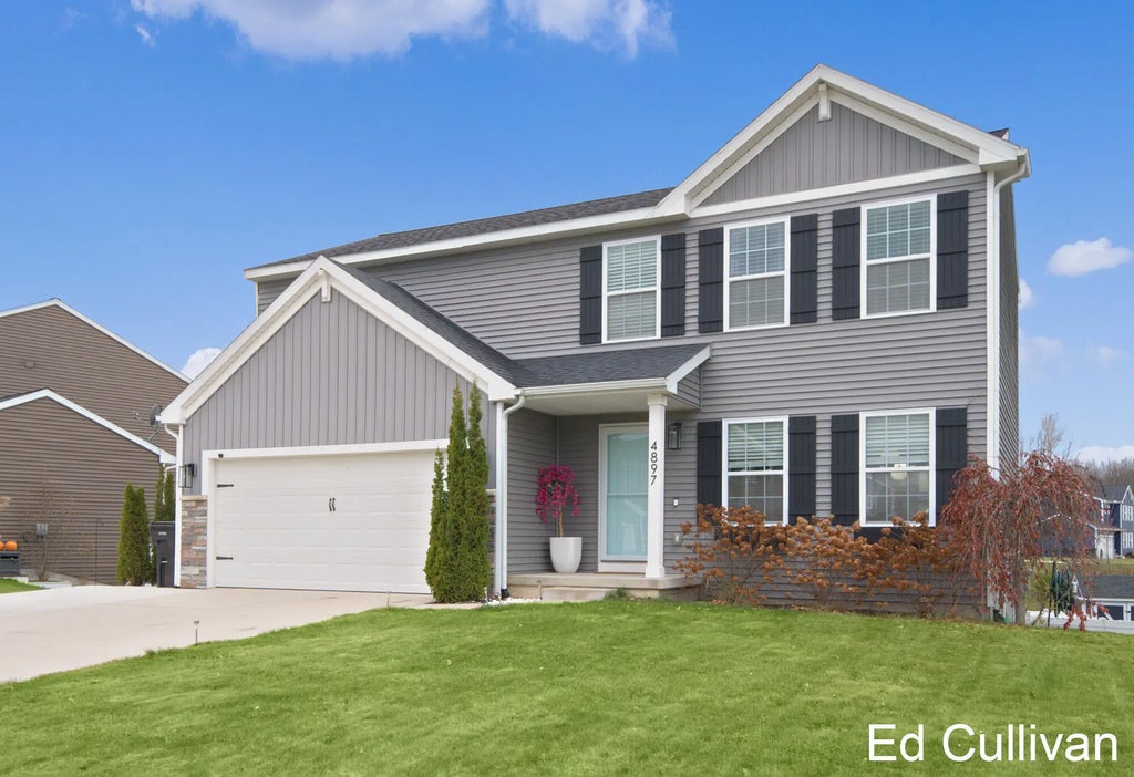 4897 Shadow Creek Drive, Hudsonville