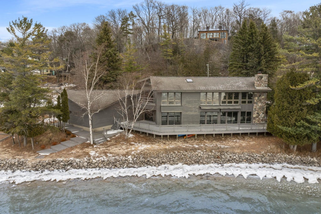 3151 Crystal Drive, Beulah