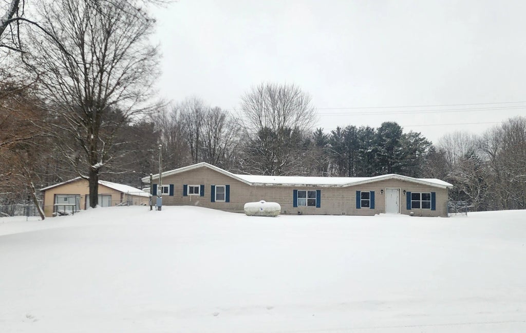 25113 12th Avenue, Gobles