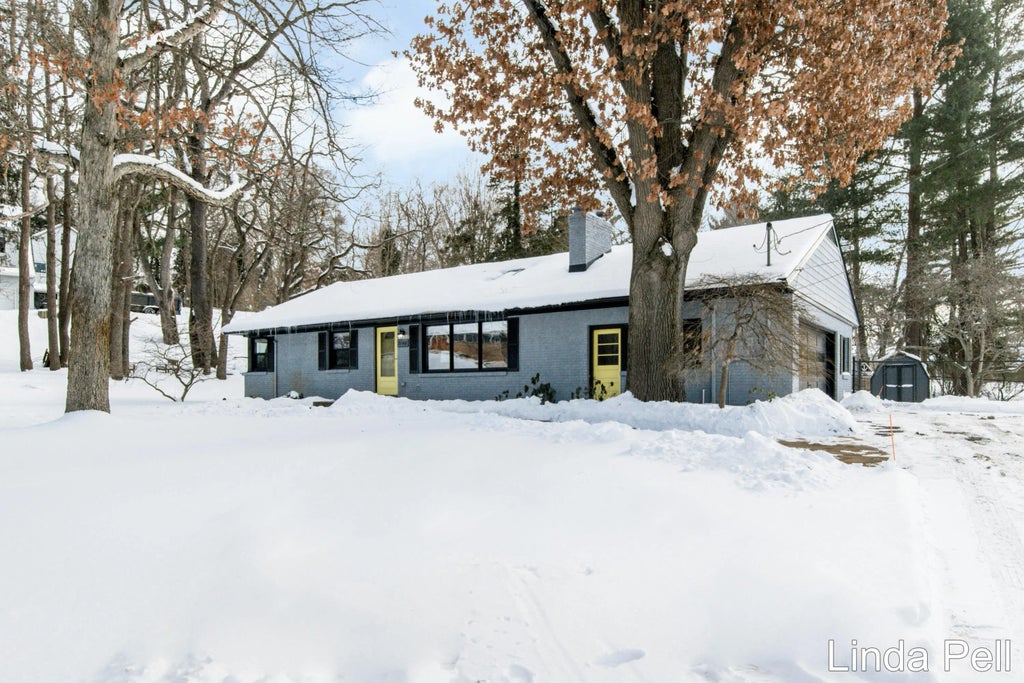 7146 Thorncrest Drive, Grand Rapids