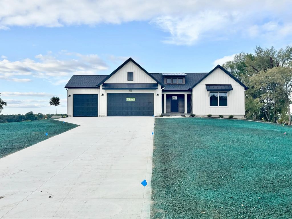 739 Goldenfield Drive, Byron Center