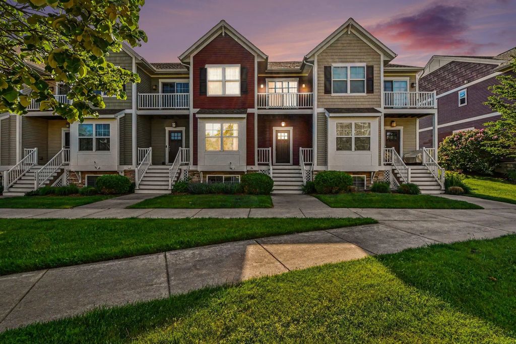 4312 St Annes Avenue 12, Kentwood