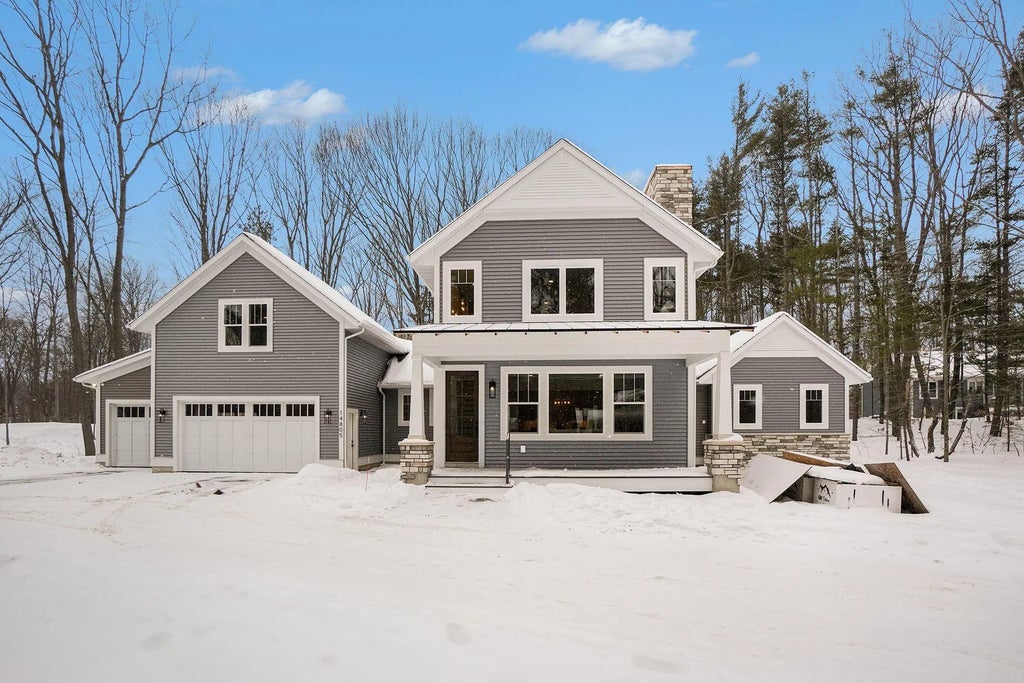 14805 Crest View Court, South Haven