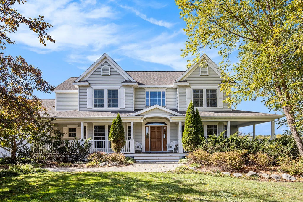 9975 Young Avenue, Rockford