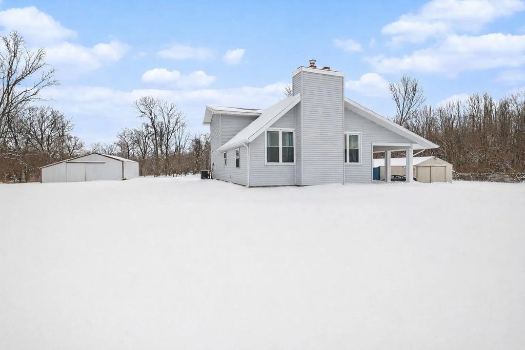 63091 Calvin Center Road, Cassopolis