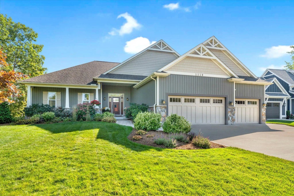 1110 Forest Brook Drive, St. Joseph