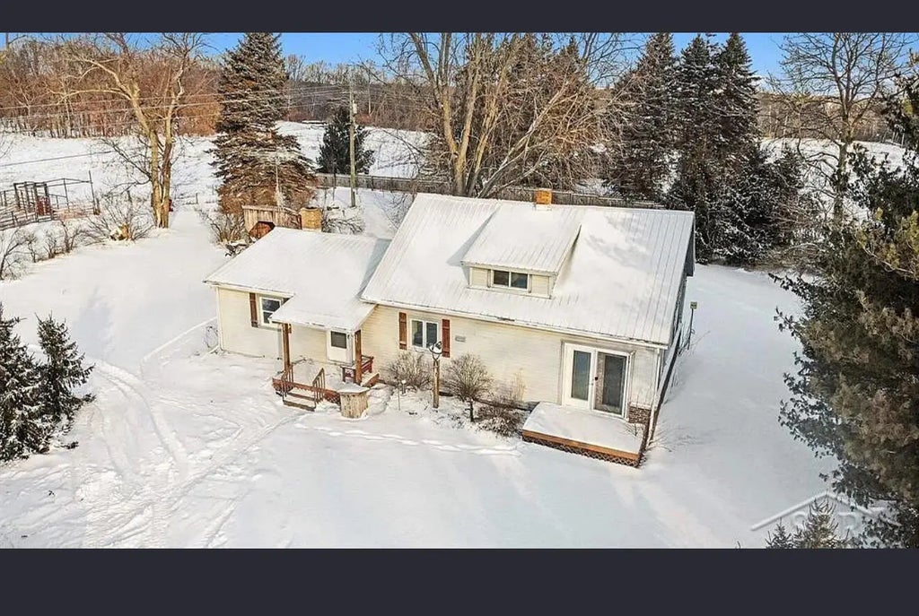 11851 N Crystal Road, Vestaburg