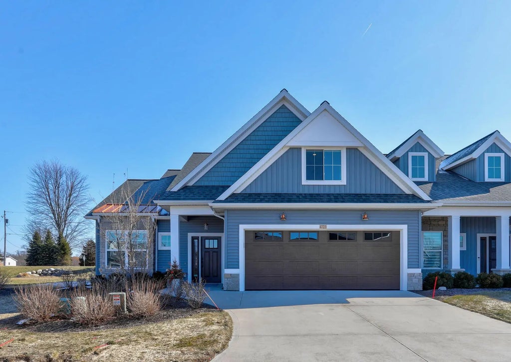 4723 Dune Grass Lane, Holland