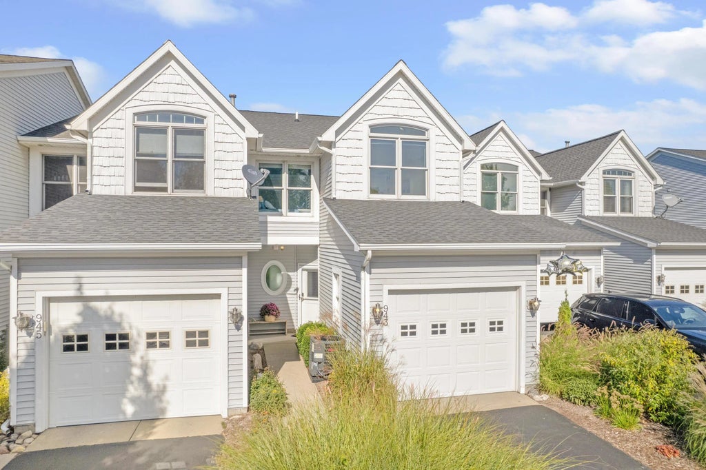 943 W Savidge Street, Spring Lake