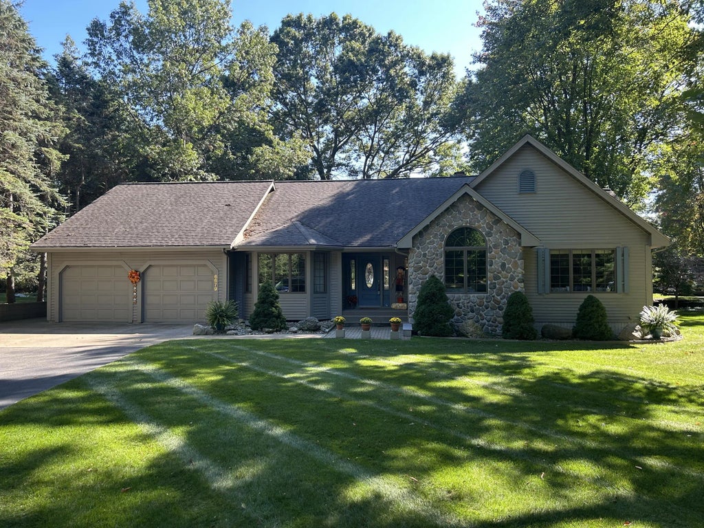 6679 W Timber Lane, Ludington