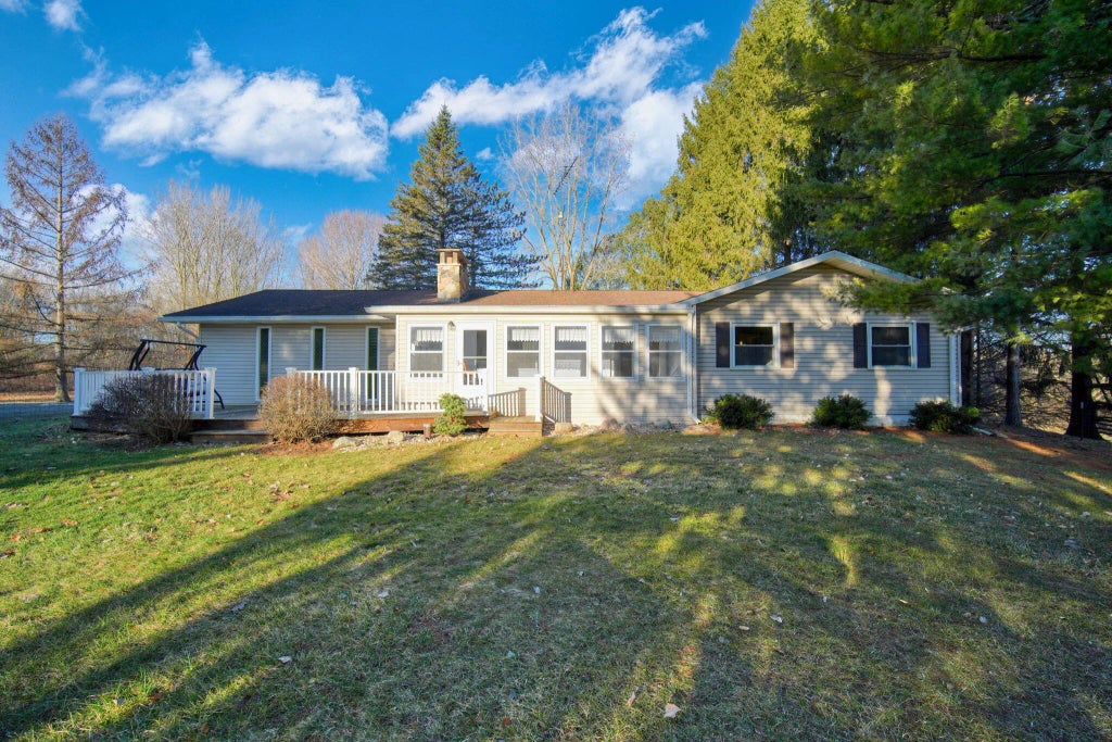 9868 Onsted Highway, Onsted