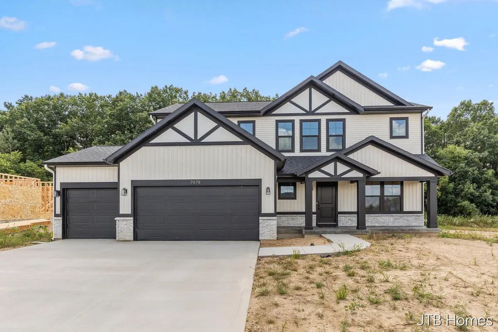 7979 Cresswell Court 23, Caledonia