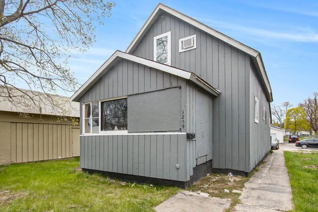 1259 E Apple Avenue, Muskegon