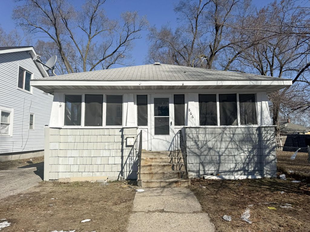 866 Fleming Avenue, Muskegon