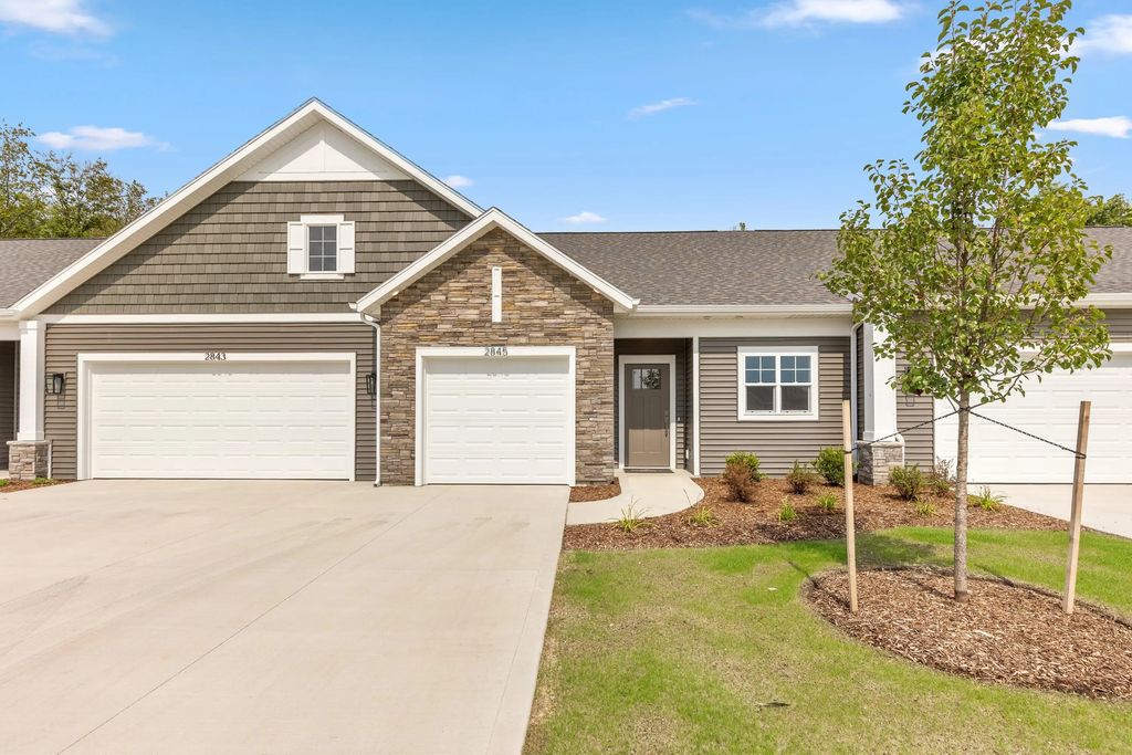 2845 W Cobblestone Court 19, Kentwood