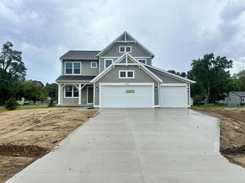 2190 Emerald Shore Circle, Grand Rapids