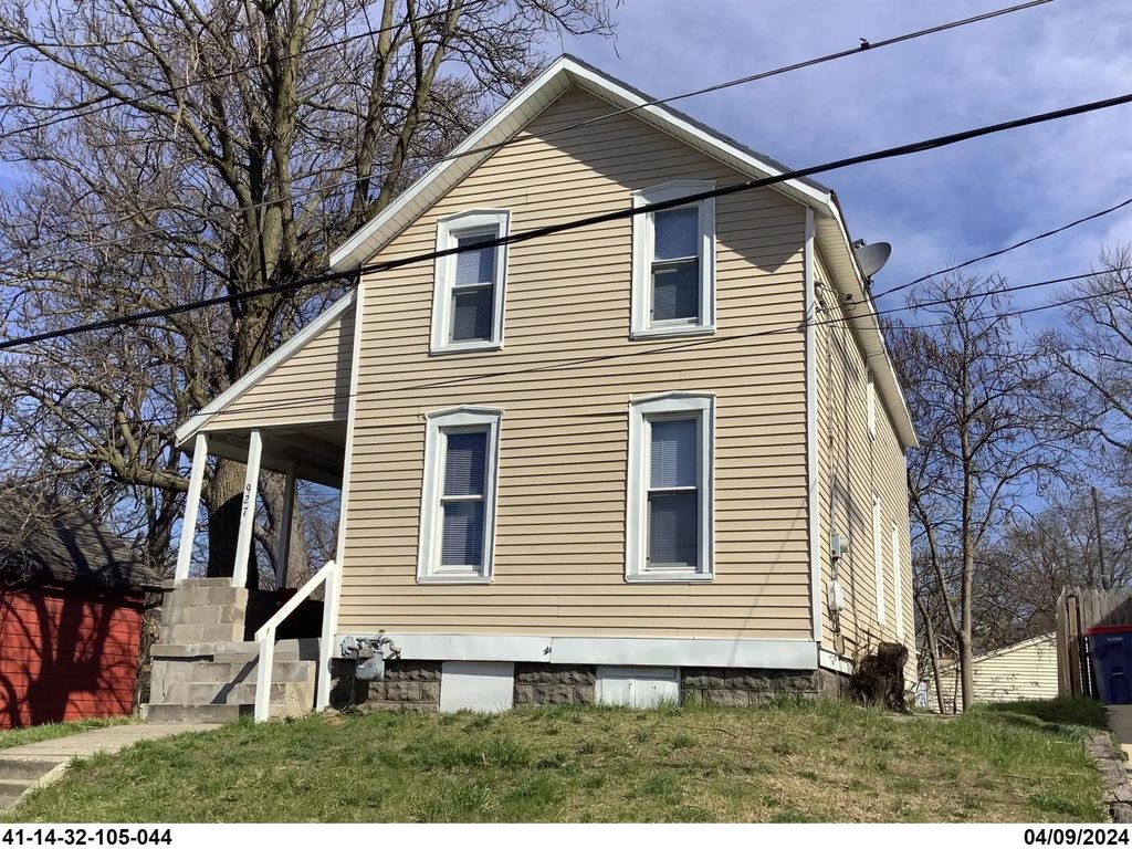 927 Bemis Street, Grand Rapids