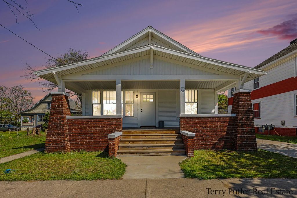 72 E Grand Avenue, Muskegon