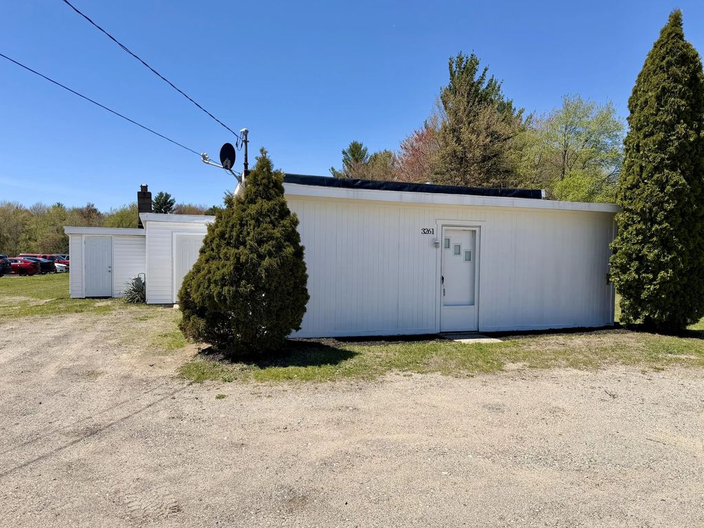 3261 Whitehall Road, Muskegon