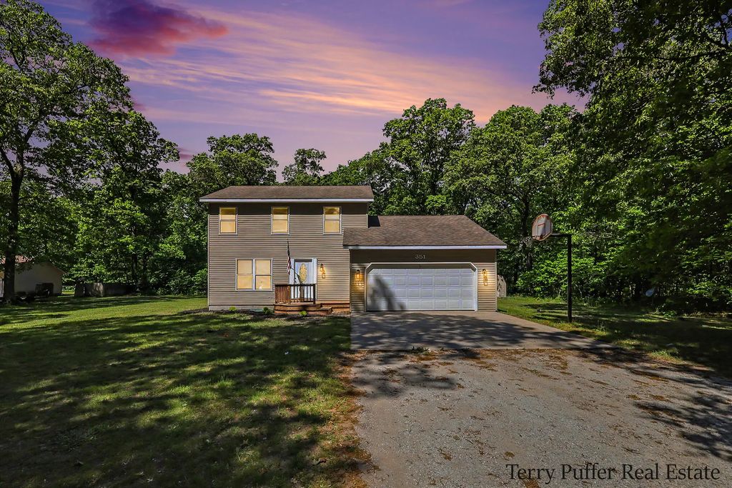 351 N Hilton Park Road, Muskegon
