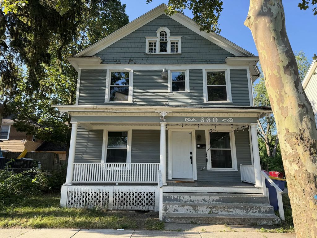 860 Worden Street, Grand Rapids