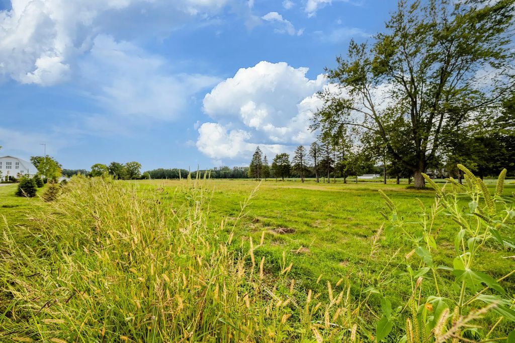 484 W Glenlord Road, St. Joseph