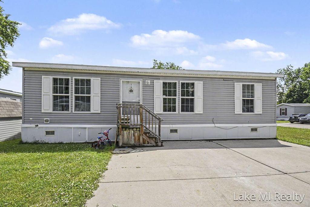357 S Hardwick Drive, Grand Rapids