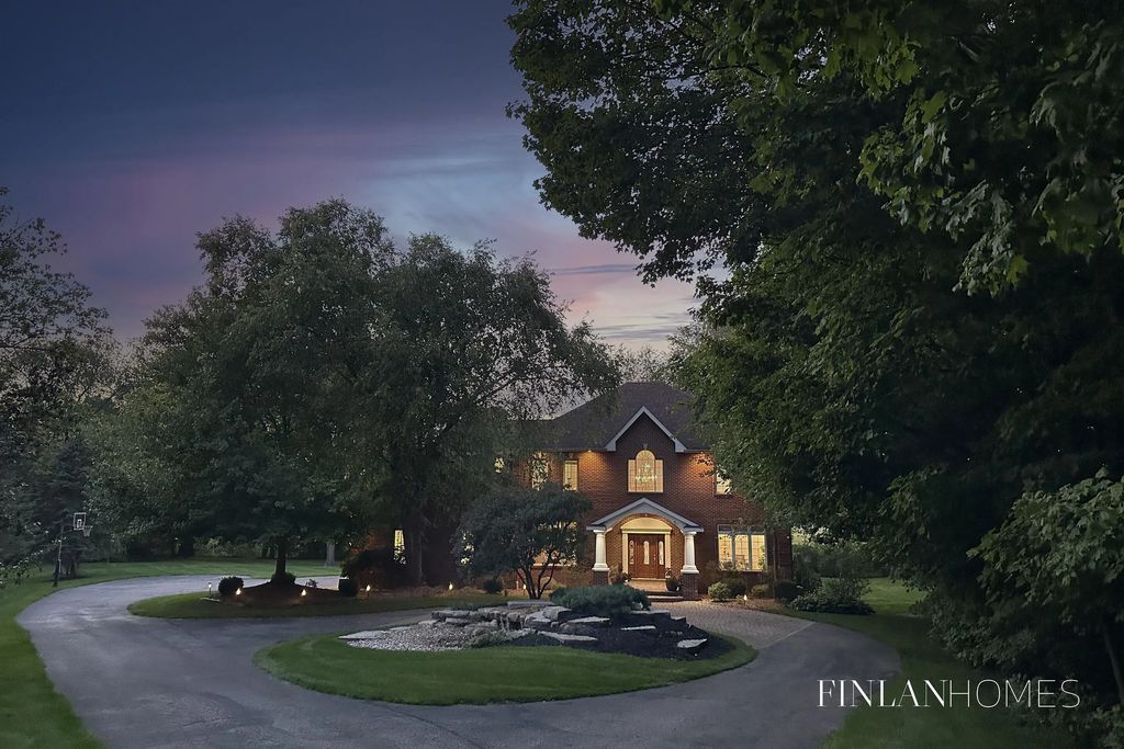 8210 Powderhorn Trail, Caledonia
