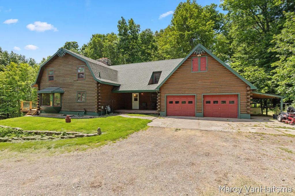 5837 Warner Street, Allendale