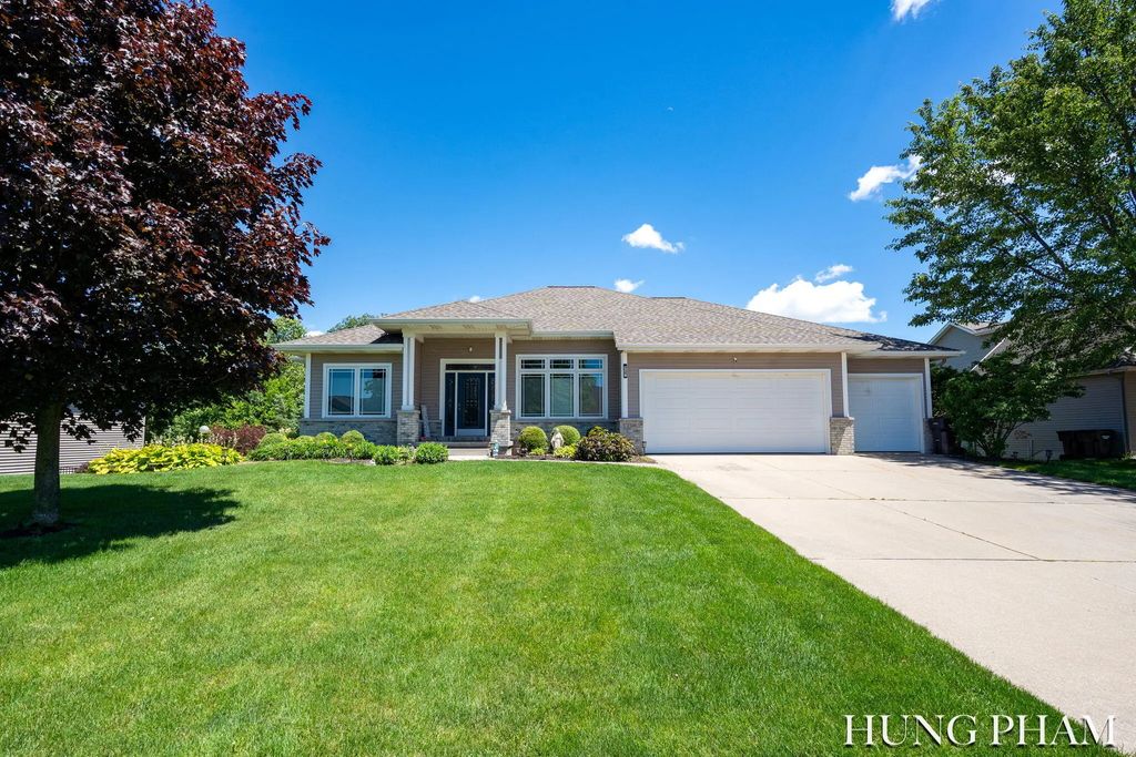 2136 Pleasant Pond Drive, Byron Center