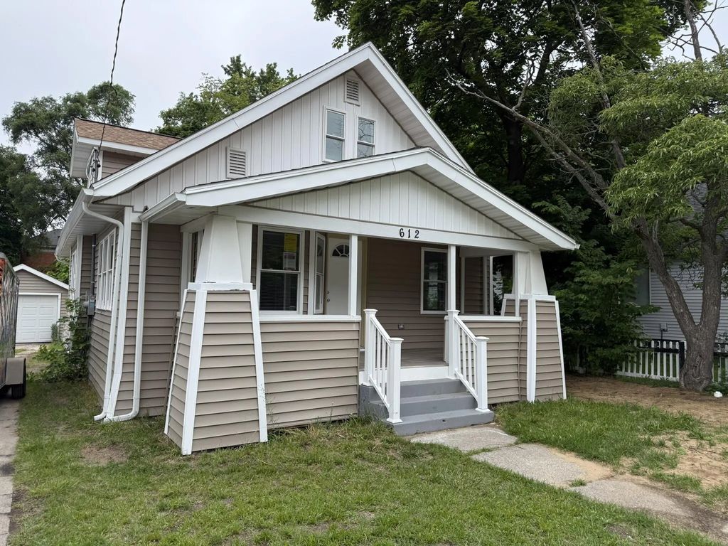 612 Ada Avenue, Muskegon
