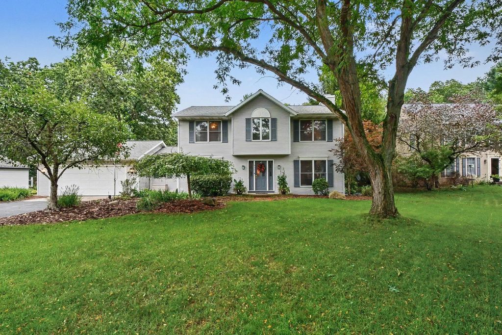 3055 Riverwoods Drive, Rockford
