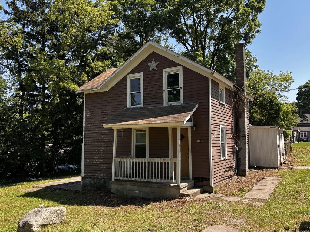 1000 College Avenue, Grand Rapids