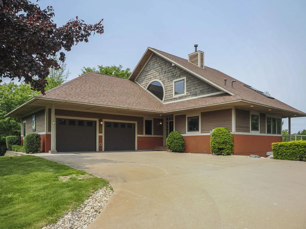 200 National Drive, Manistee