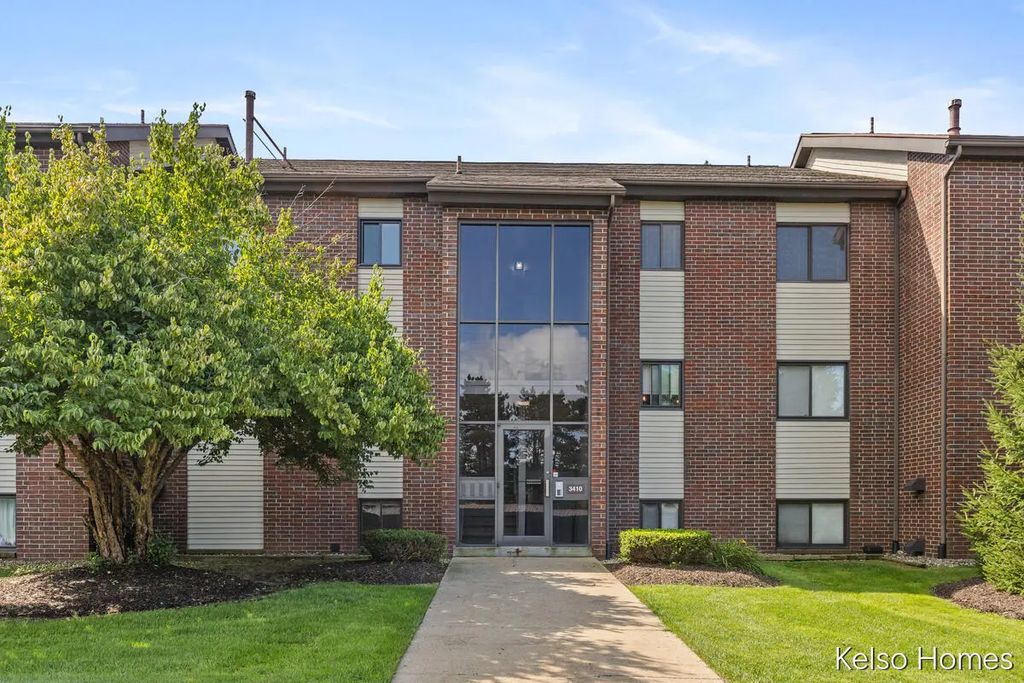 3410 Devonwood Hills E, Grand Rapids